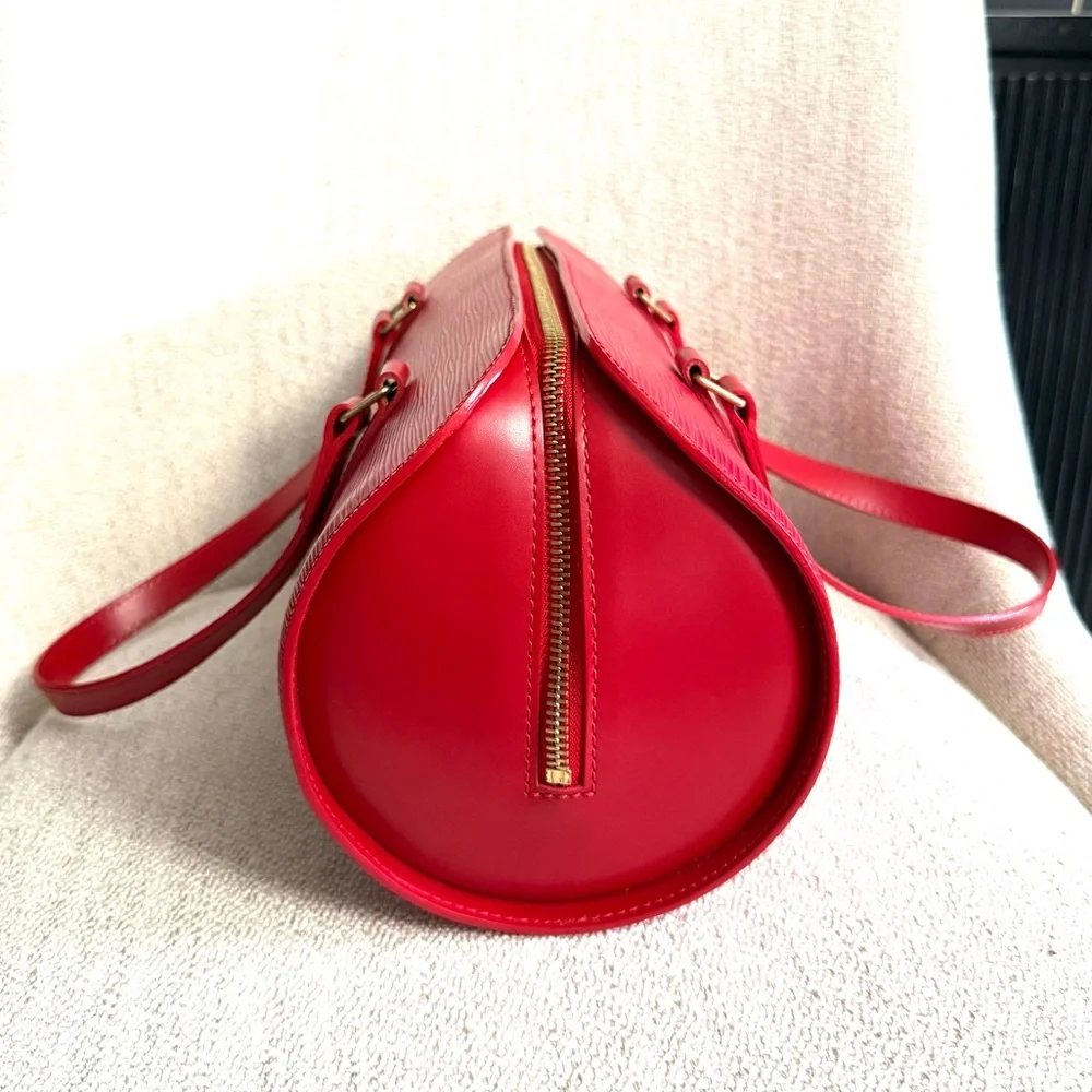 Authentic Louis Vuitton Soufflot bag M52227 red Epi leather with mini pouch